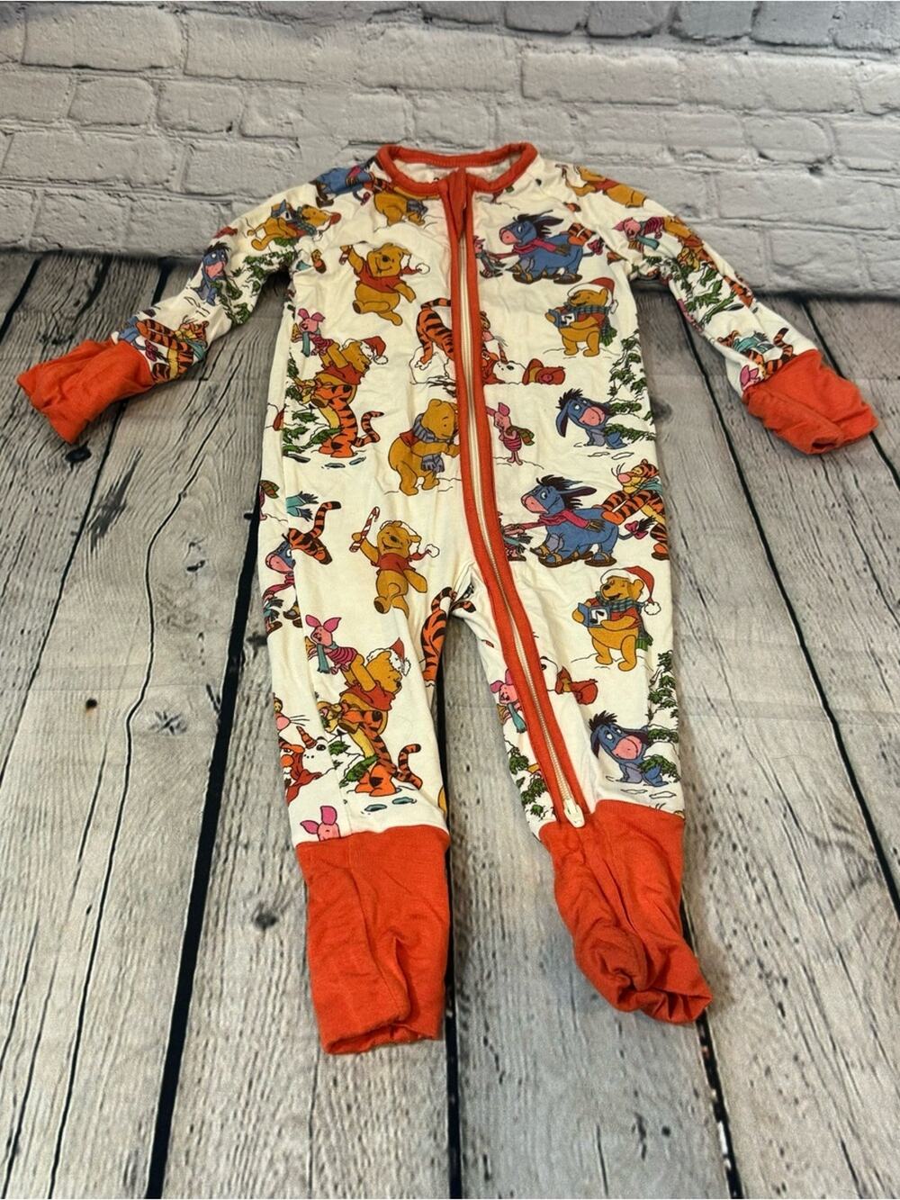 Lulla by CoZco Holiday Winnie the Pooh Bamboo Zippie